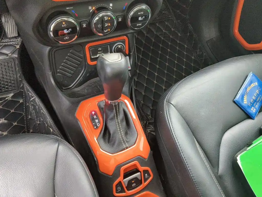 Jeep Renegade — миниатюра 11