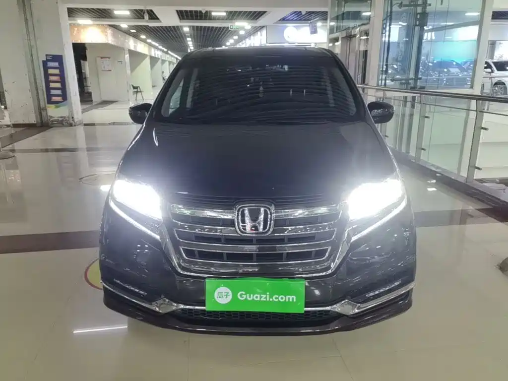 Honda Elysion — миниатюра 3