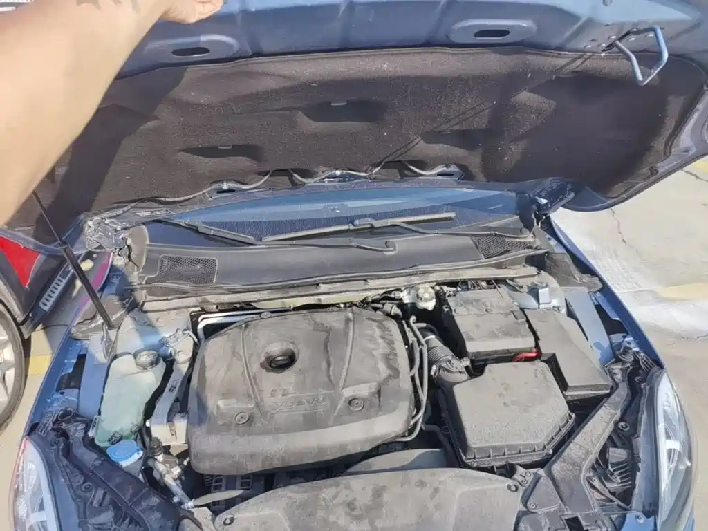 Volvo V40 — миниатюра 20
