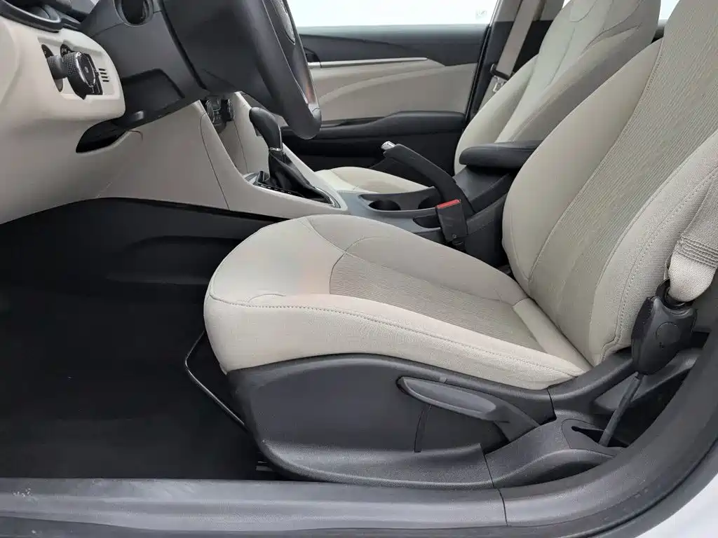 Buick Excelle — миниатюра 20