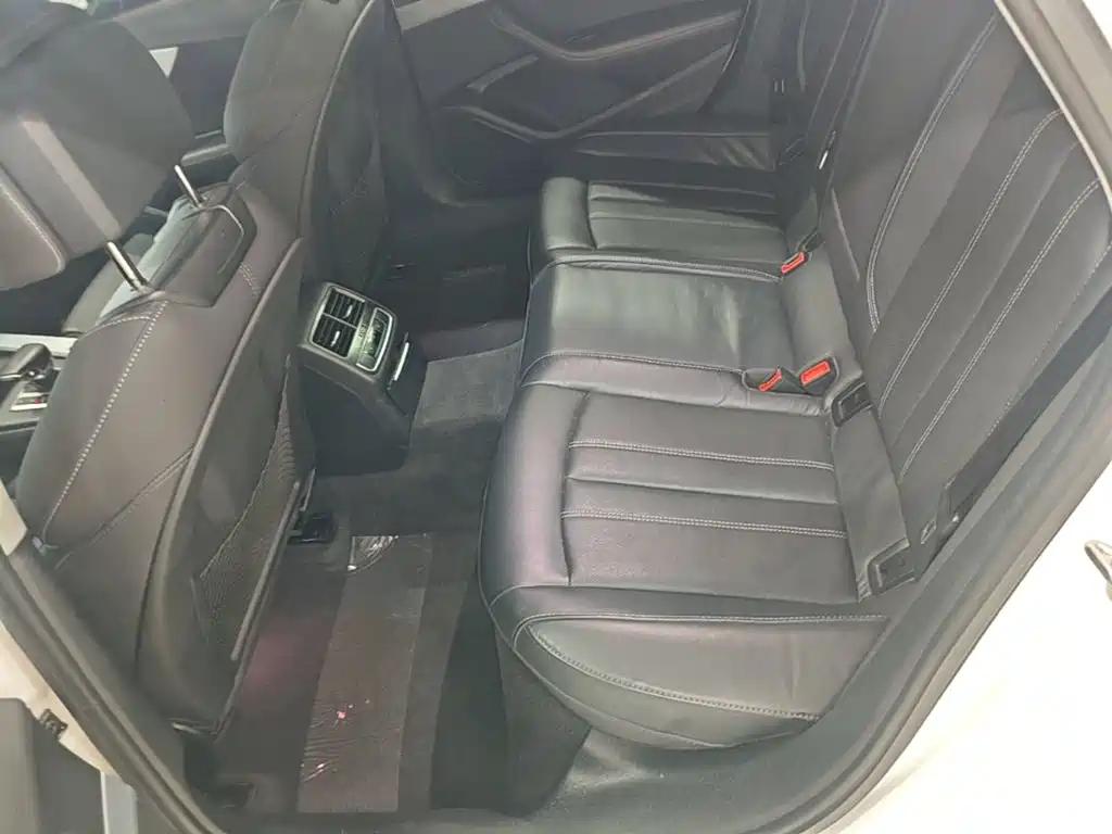 Audi A4L — миниатюра 17