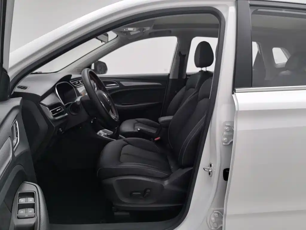 Roewe RX3 — миниатюра 10