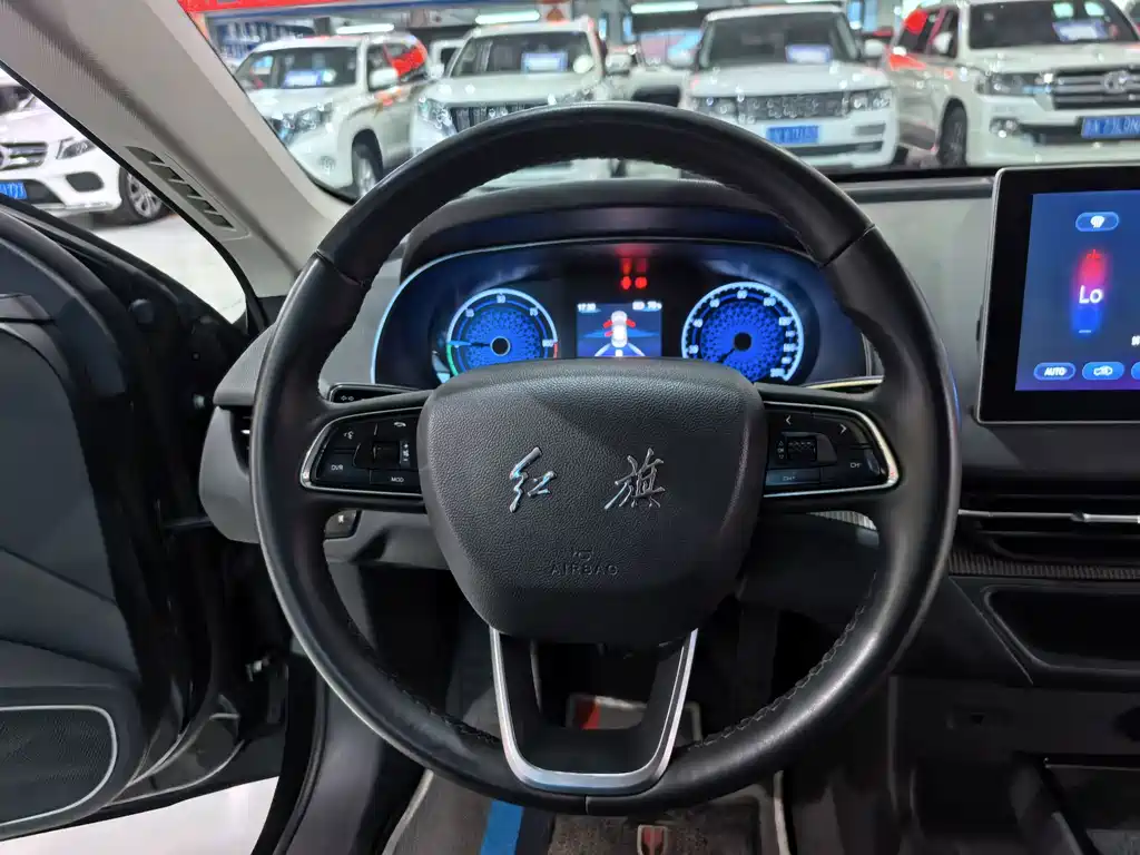 Hongqi Hongqi E-QM5 — миниатюра 7