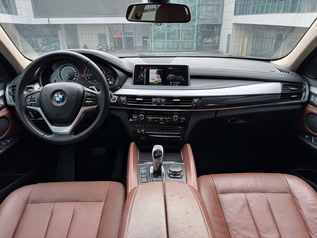 BMW X6 — миниатюра 14
