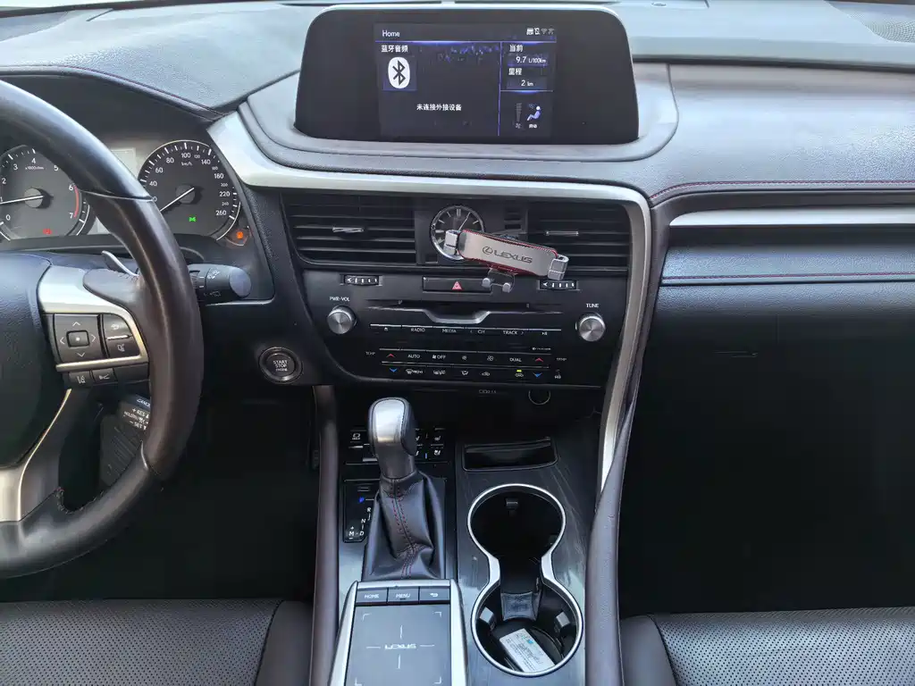 Lexus RX — миниатюра 13