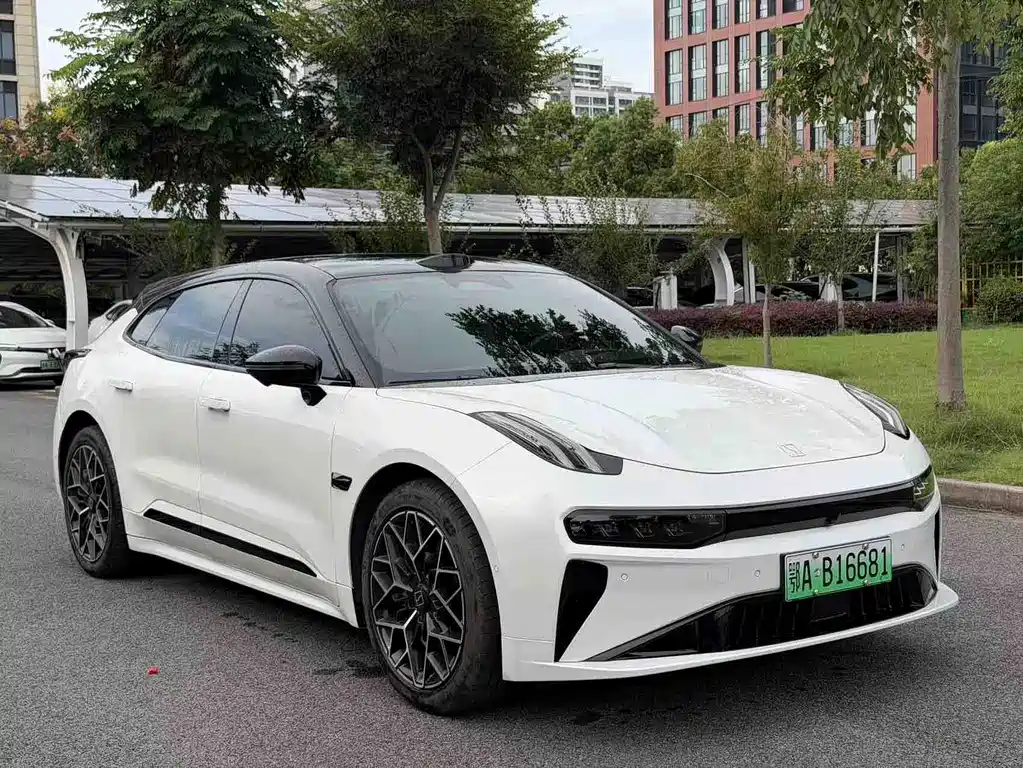 Zeekr 001