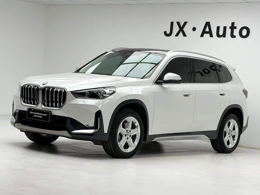 BMW X1 1.5 л 2023 г. Белый, пробег 15000 км