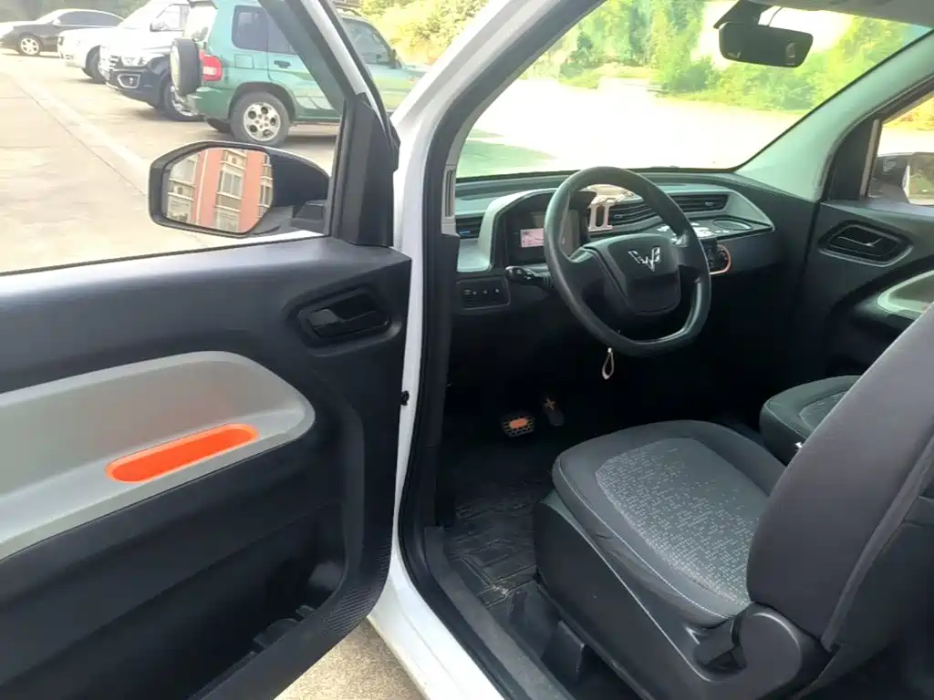 Wuling MINIEV — миниатюра 16
