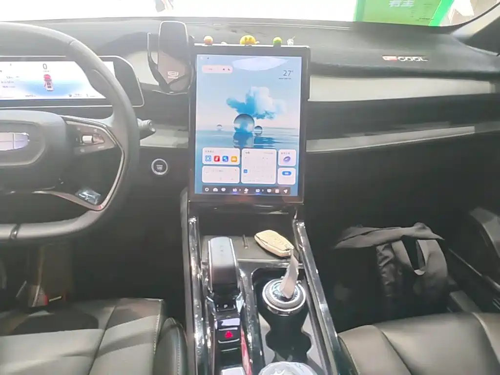 Geely Boyue — миниатюра 13