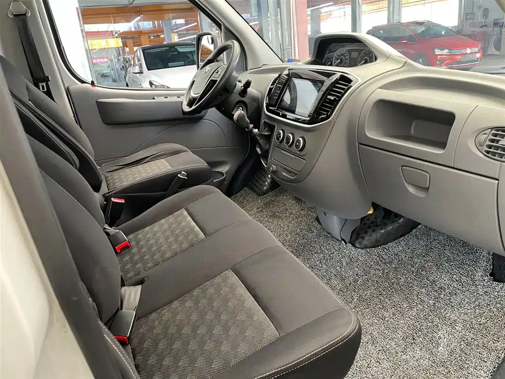 SAIC MAXUS XINTU V80