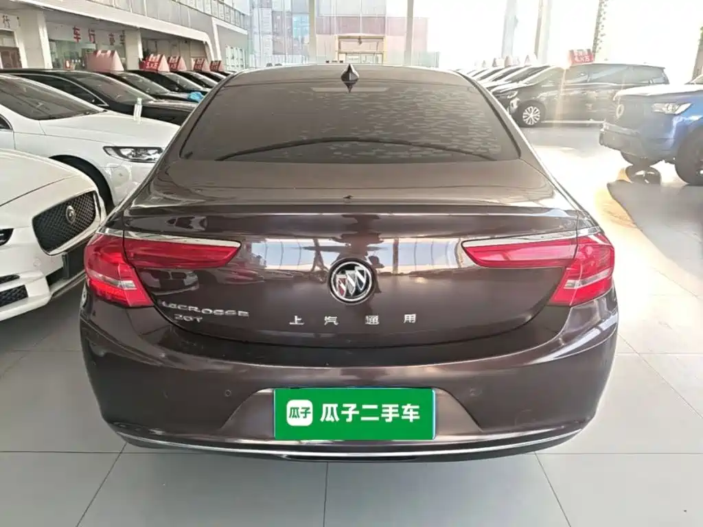 Buick LaCrosse — миниатюра 6