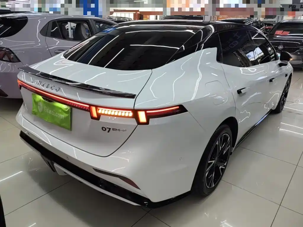 Lynk & Co 07 EM-P — миниатюра 7