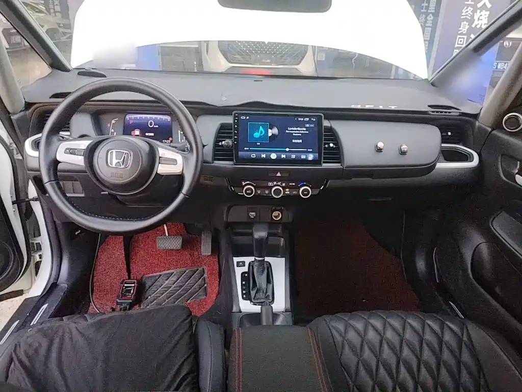Honda Fit — миниатюра 10