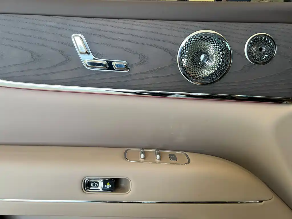 AITO AITO M9 — миниатюра 14