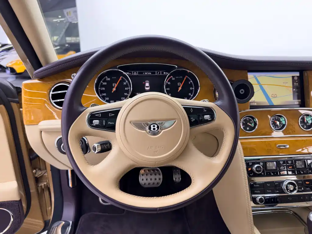 Bentley Mulsanne — миниатюра 21