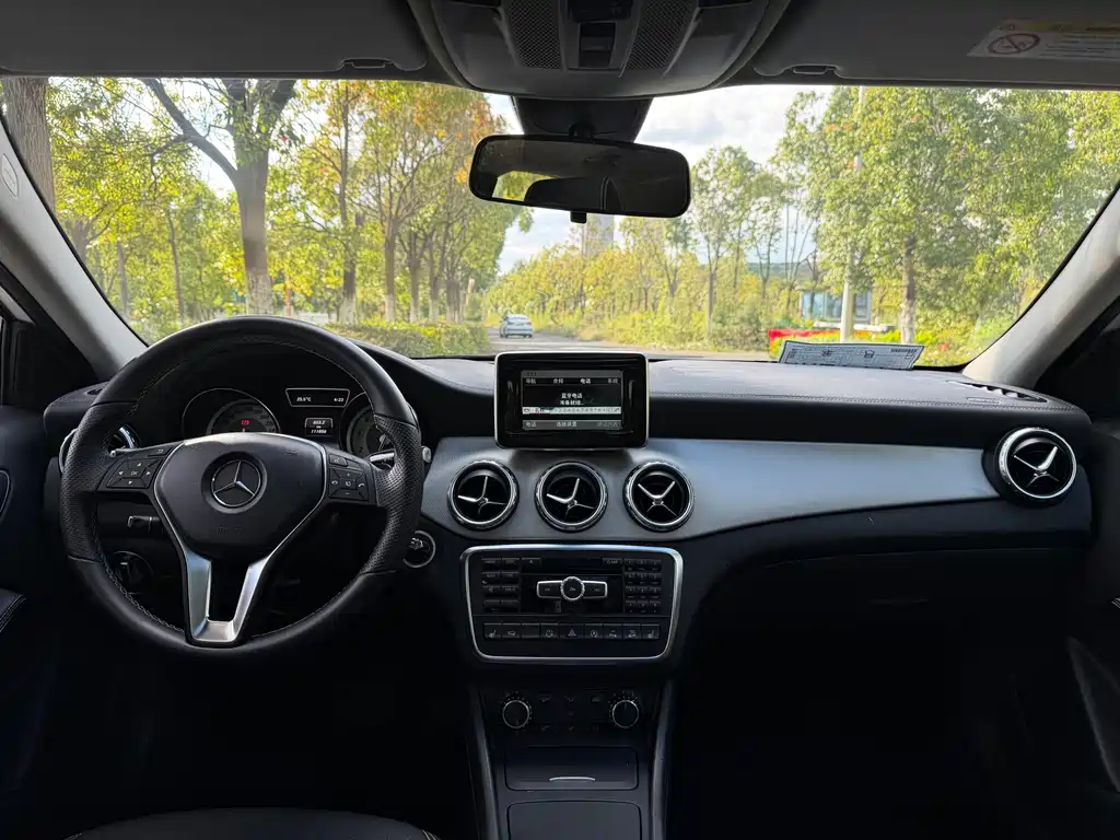 Mercedes-Benz GLA — миниатюра 16
