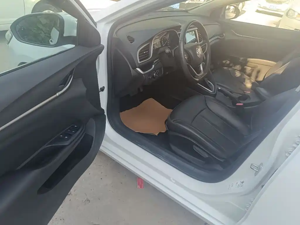 Buick Excelle — миниатюра 16
