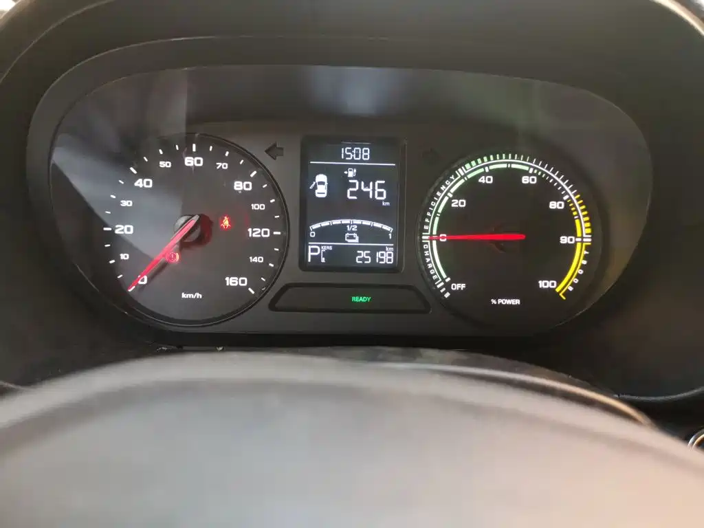 Roewe Clever — миниатюра 5