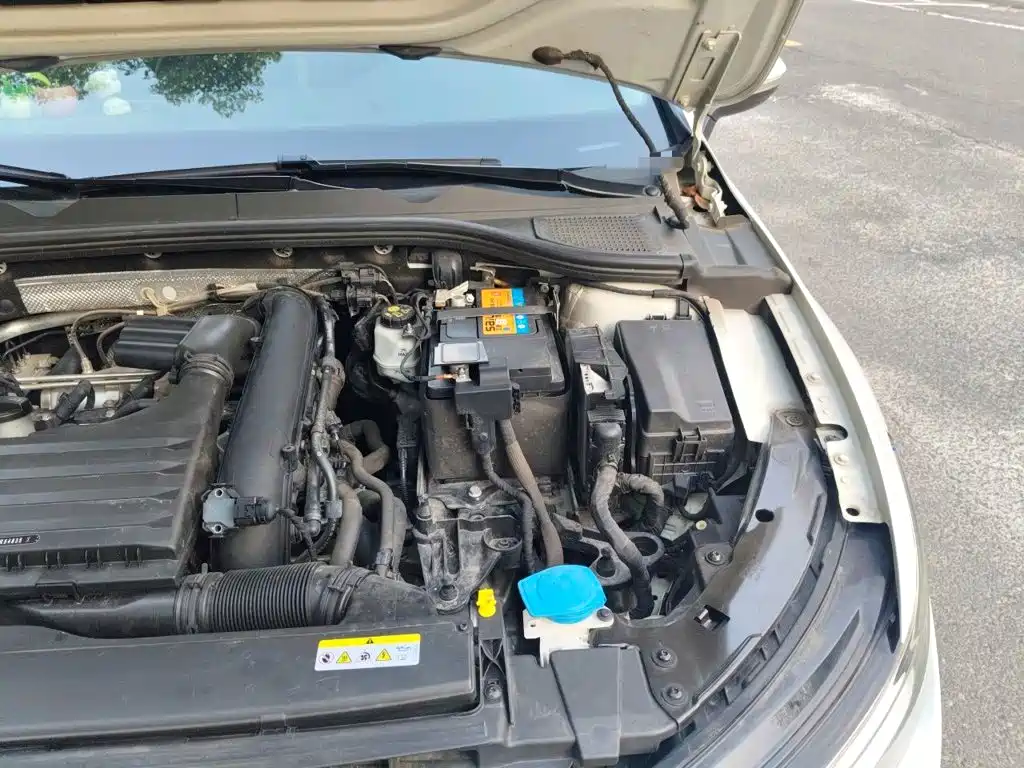 Volkswagen Golf — миниатюра 20