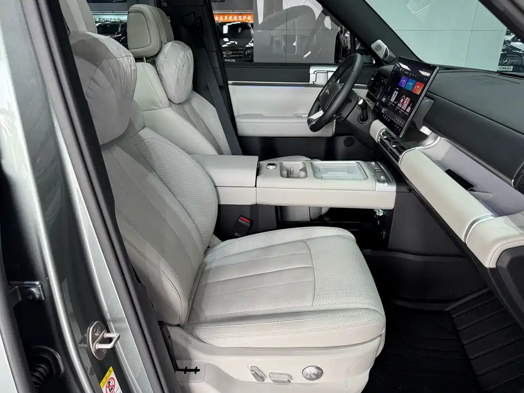 Fangchengbao Leopard 7 7 2025 190KM Ultra