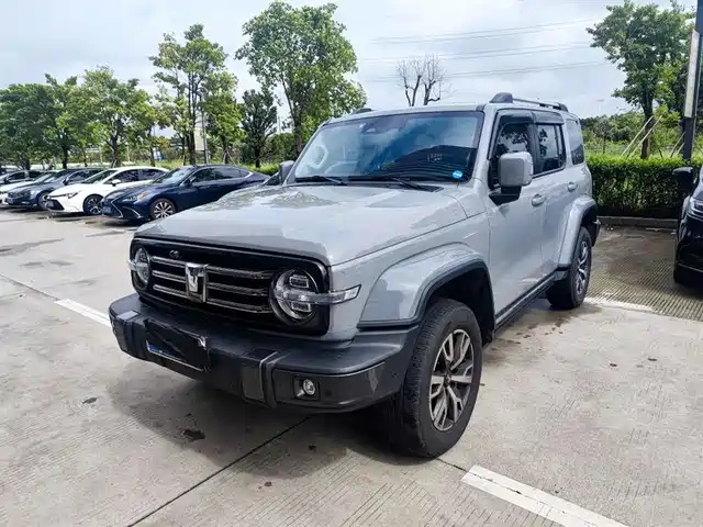 2023 TANK 300