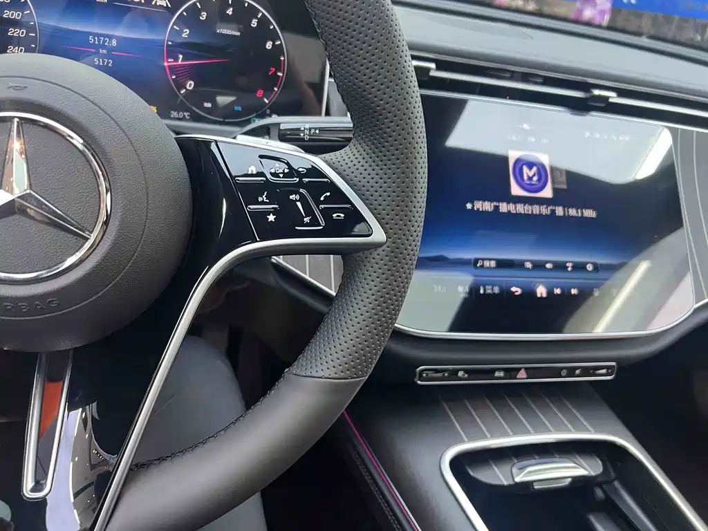 Mercedes-Benz E-Class E 2025 E 300 L Fashion