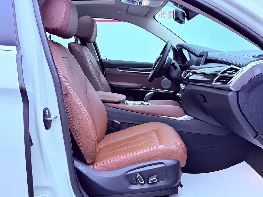 BMW X6 — миниатюра 26