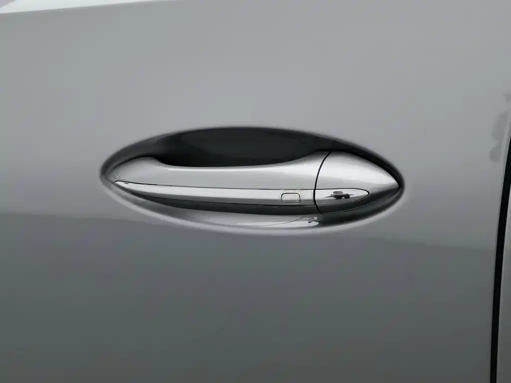 Buick LaCrosse — миниатюра 18