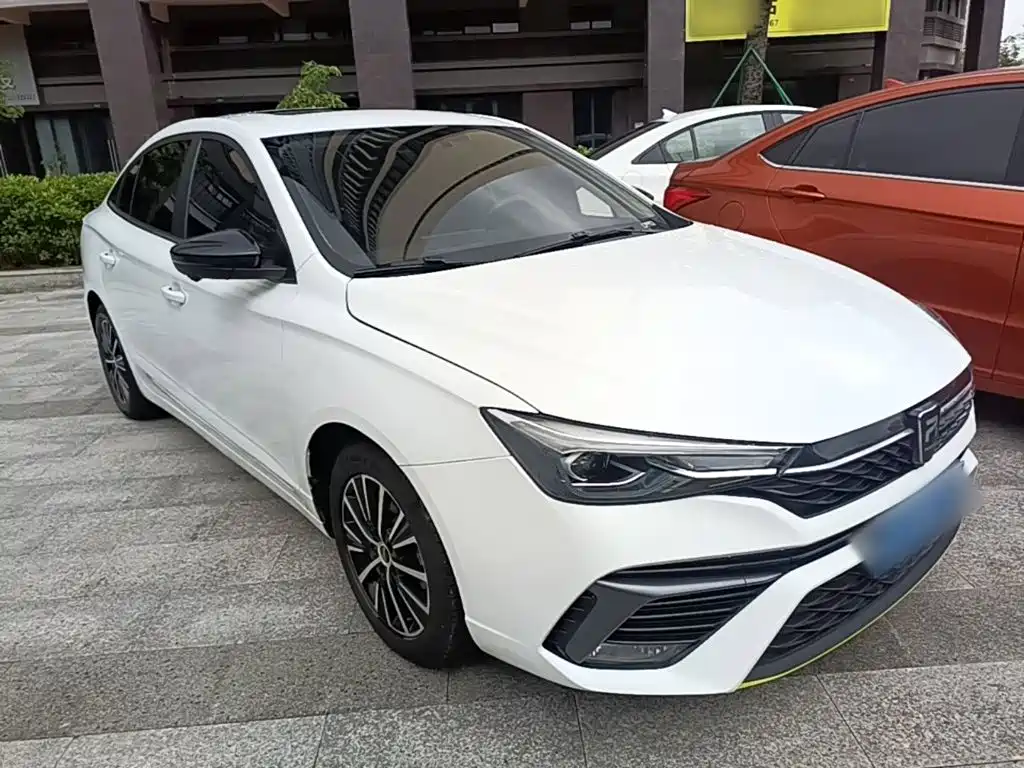 Roewe i5 — миниатюра 4