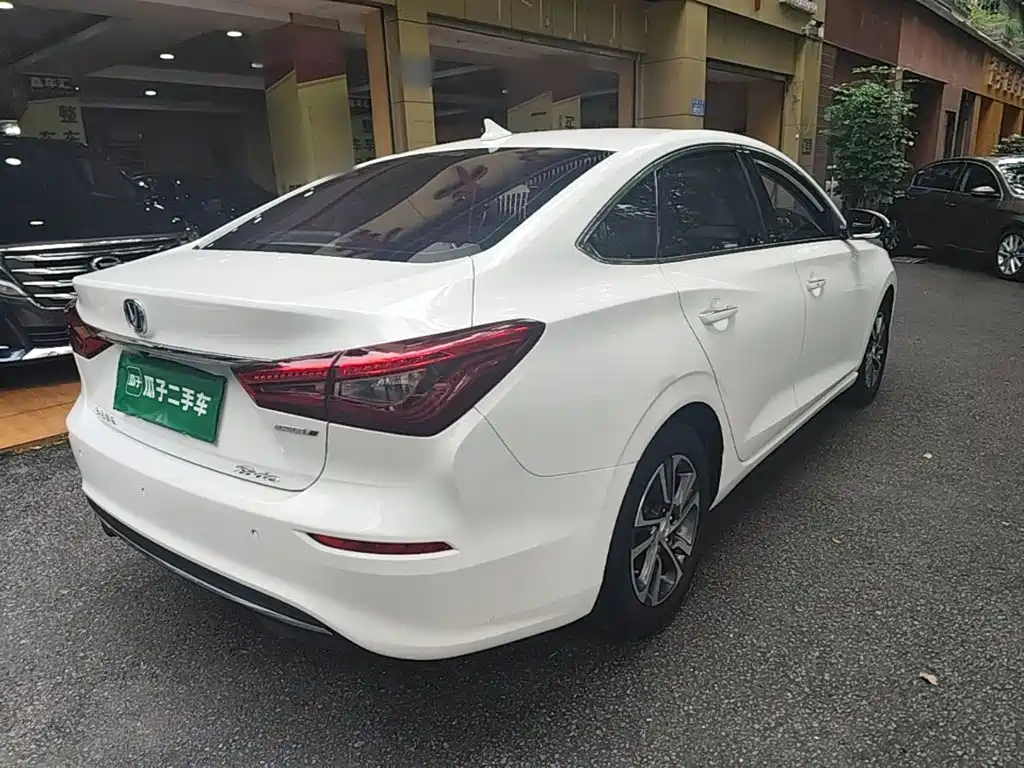Changan Eado — миниатюра 7