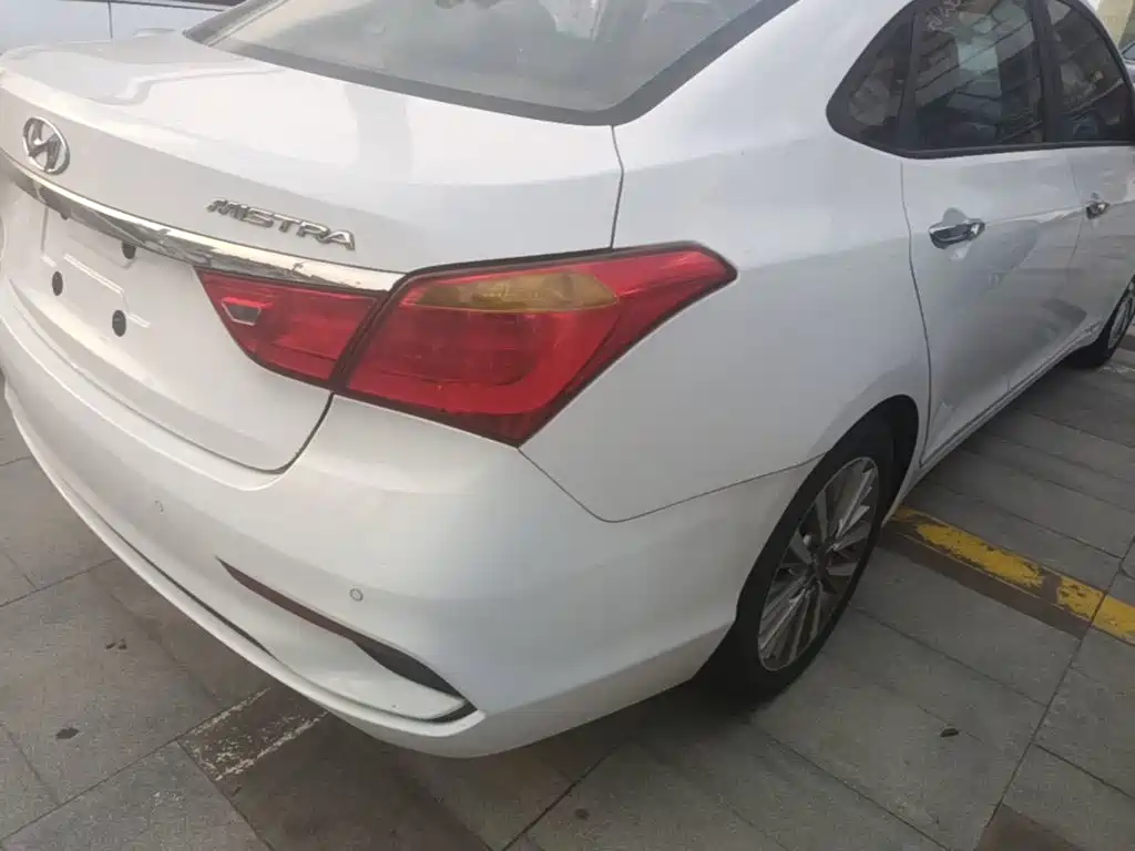 Hyundai Mistra — миниатюра 8