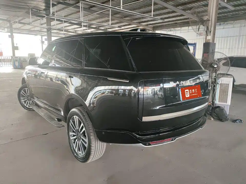 Land Rover Range Rover — миниатюра 8
