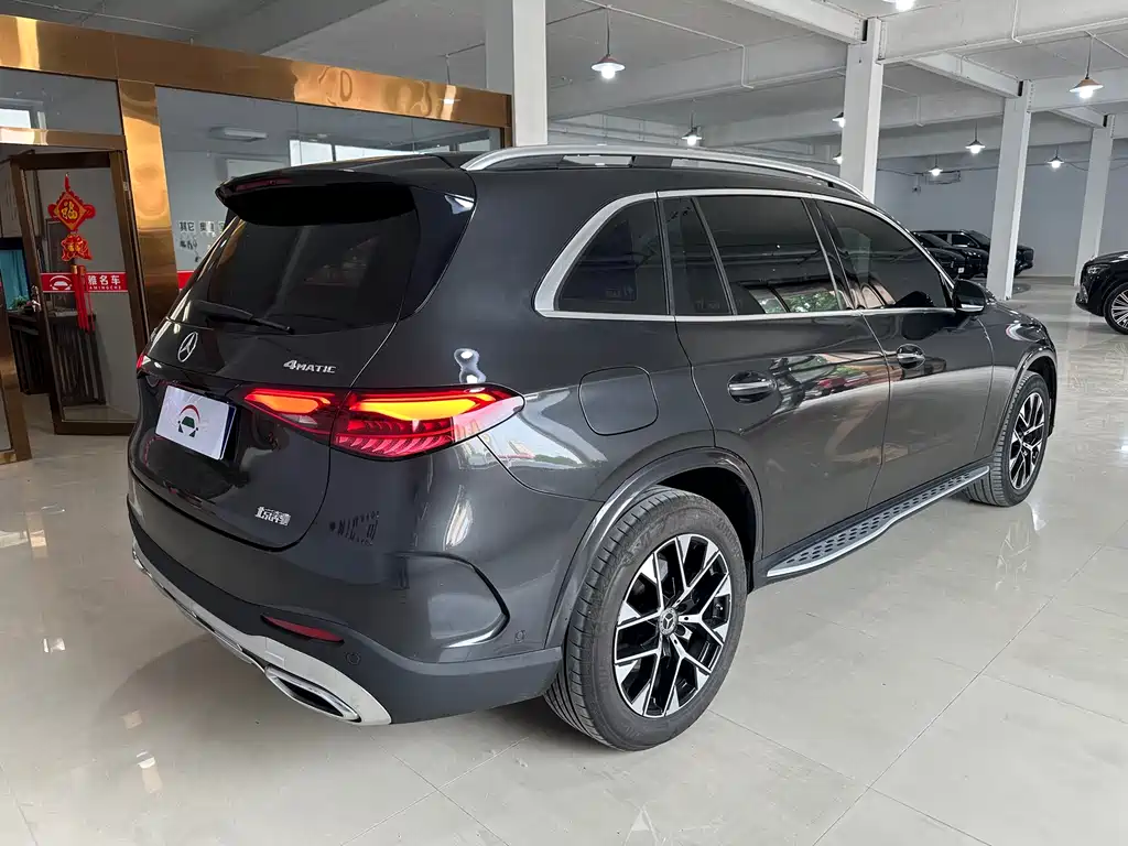 Mercedes-Benz GLC 2024 GLC 260 L 4MATIC 7 мест