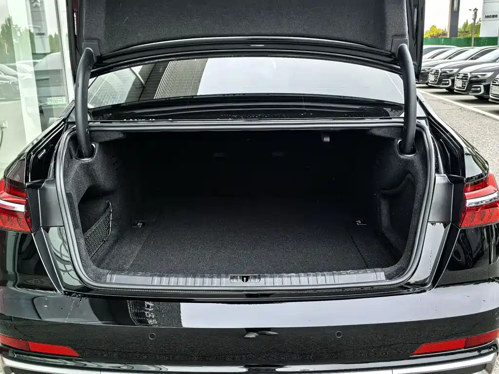 Audi A6L 2023 45 TFSI quattro