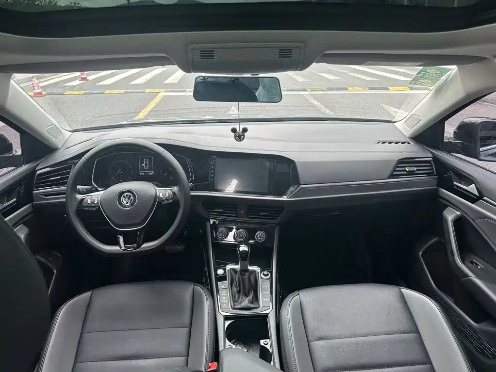 Volkswagen Sagitar — миниатюра 5