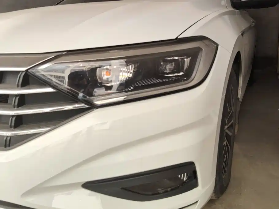 Volkswagen Sagitar — миниатюра 5