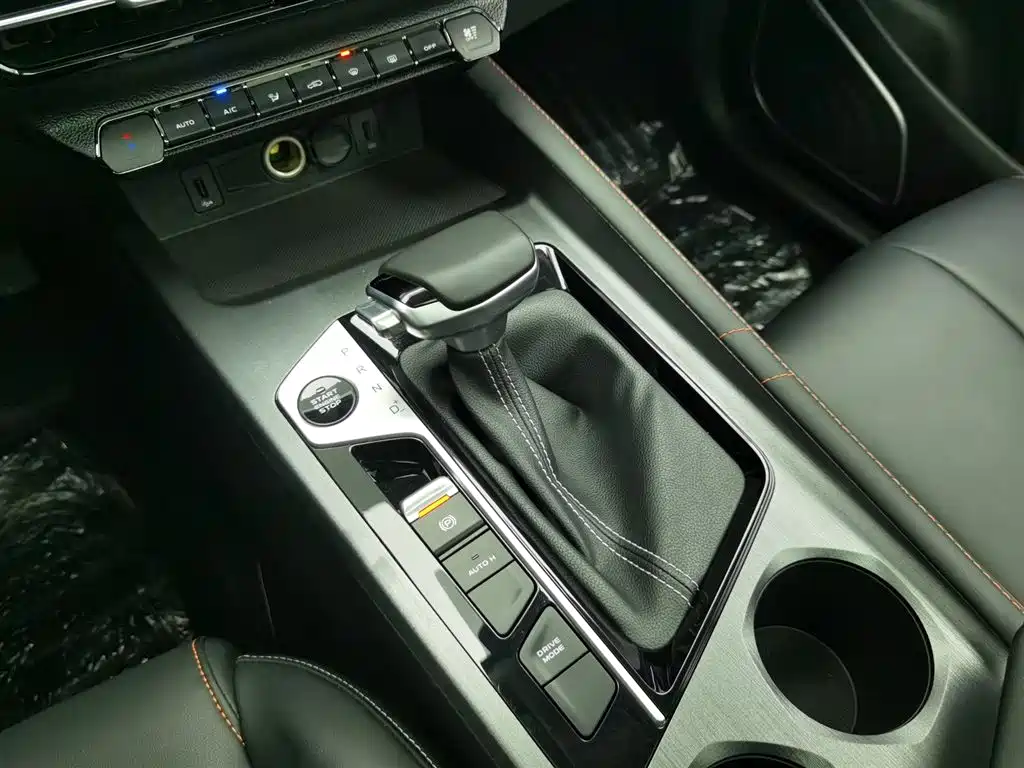 CHANGAN CHANGAN AUCHAN X7 PLUS