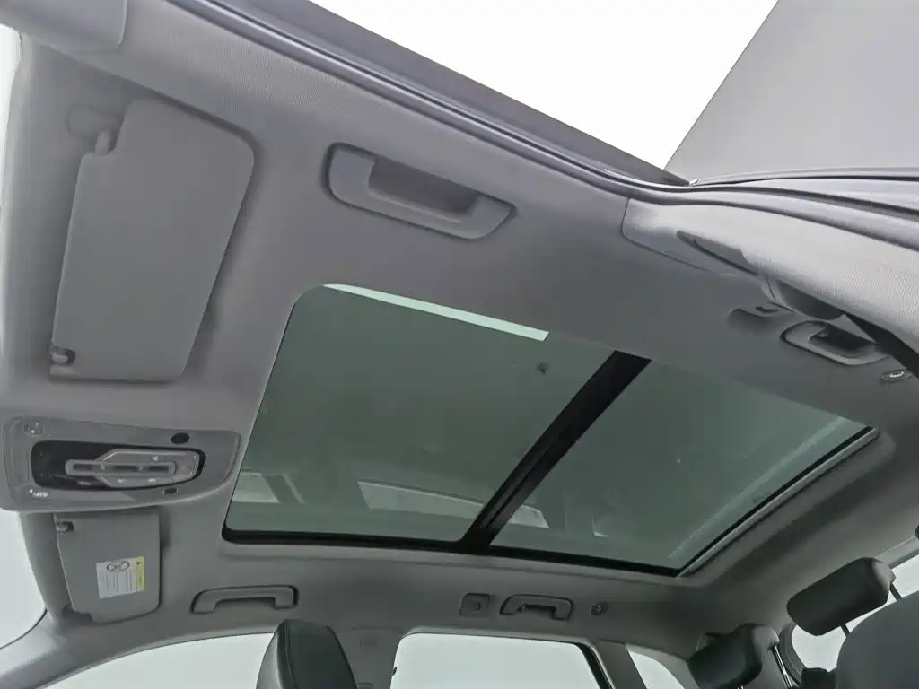 Audi Q5L — миниатюра 14