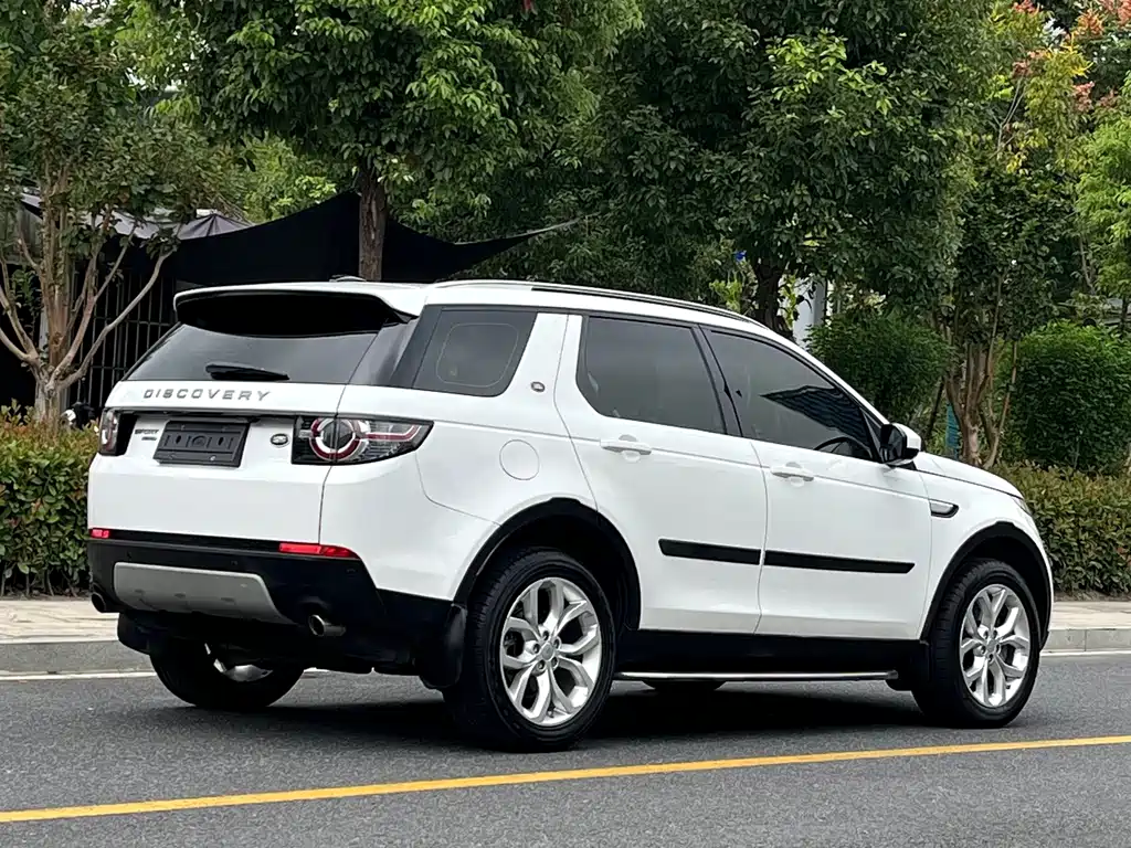 Land Rover Discovery Sport — миниатюра 4