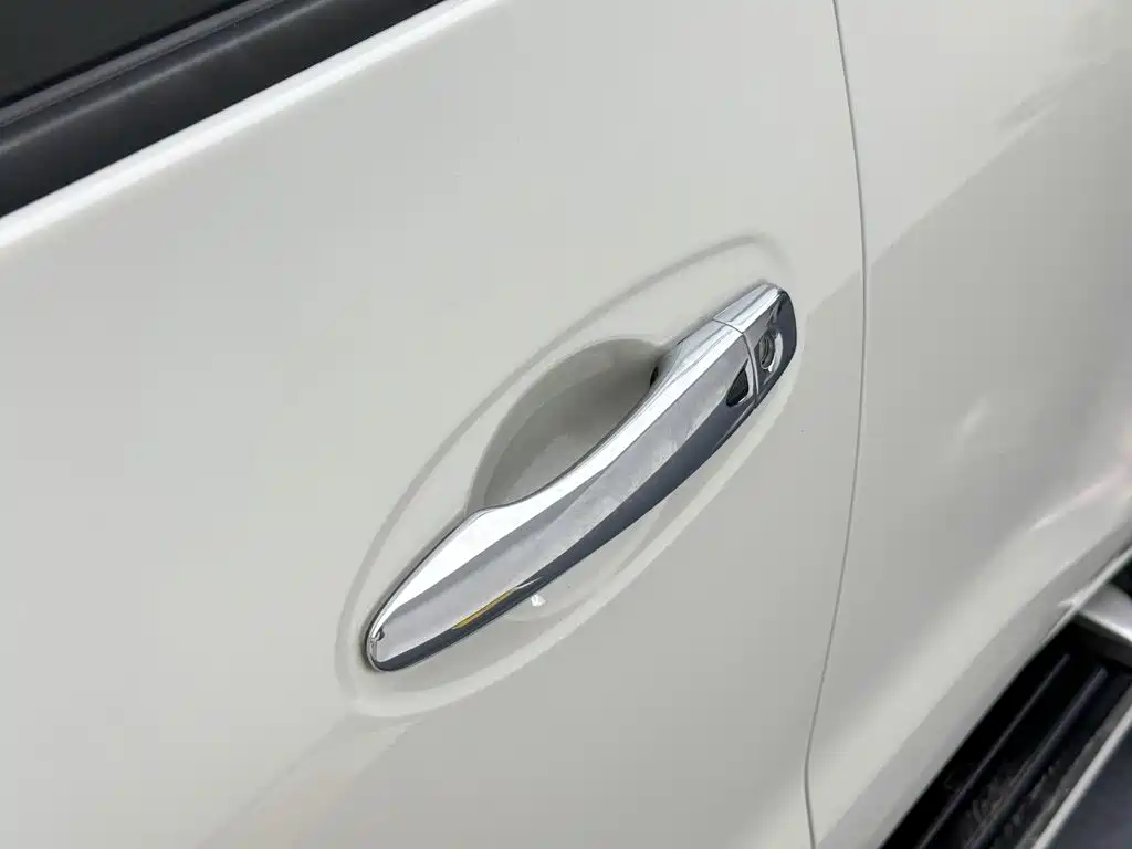 Nissan Terra — миниатюра 18