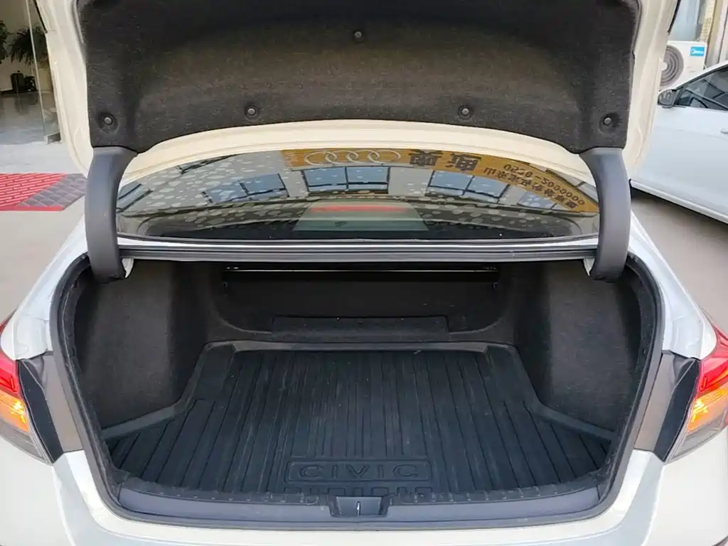 Honda Civic — миниатюра 19