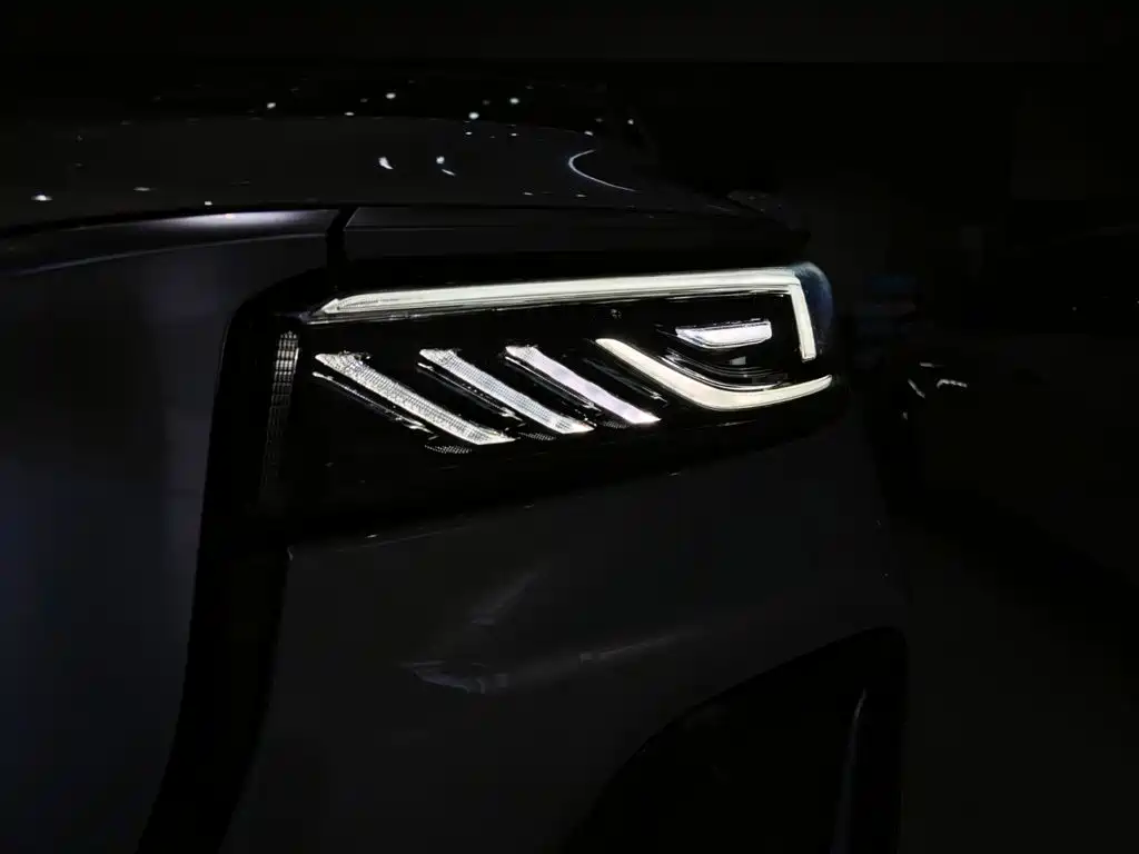 Hongqi Hongqi HS5 — миниатюра 3