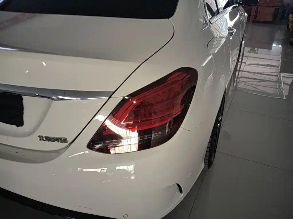 Mercedes-Benz C-Class — миниатюра 8