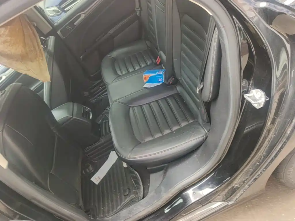 Ford Mondeo — миниатюра 17