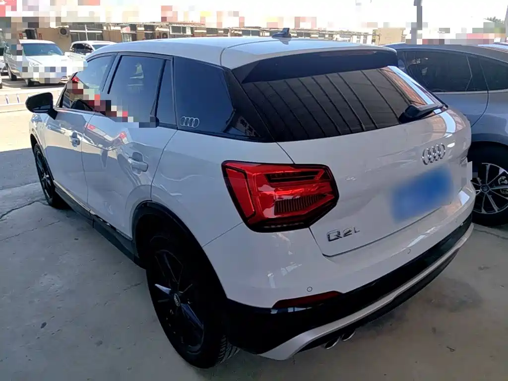 Audi Q2L — миниатюра 5