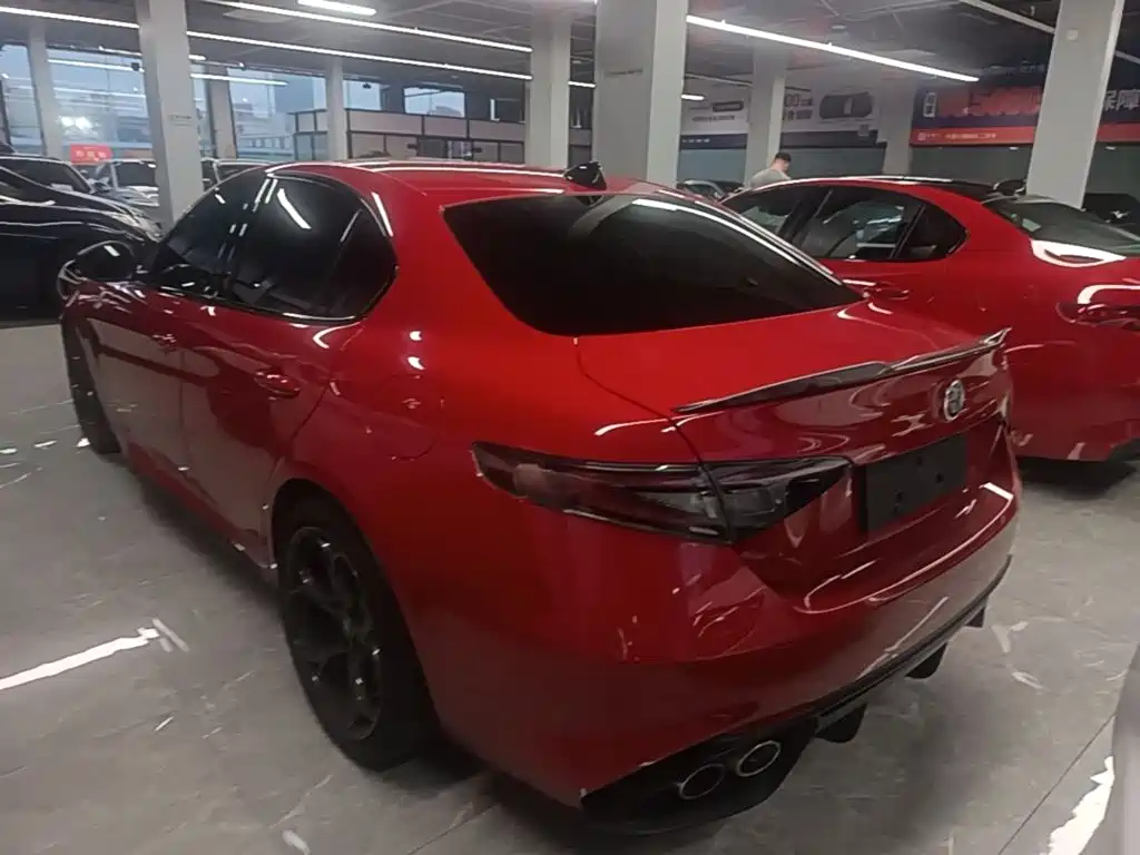 Alfa Romeo Giulia — миниатюра 5