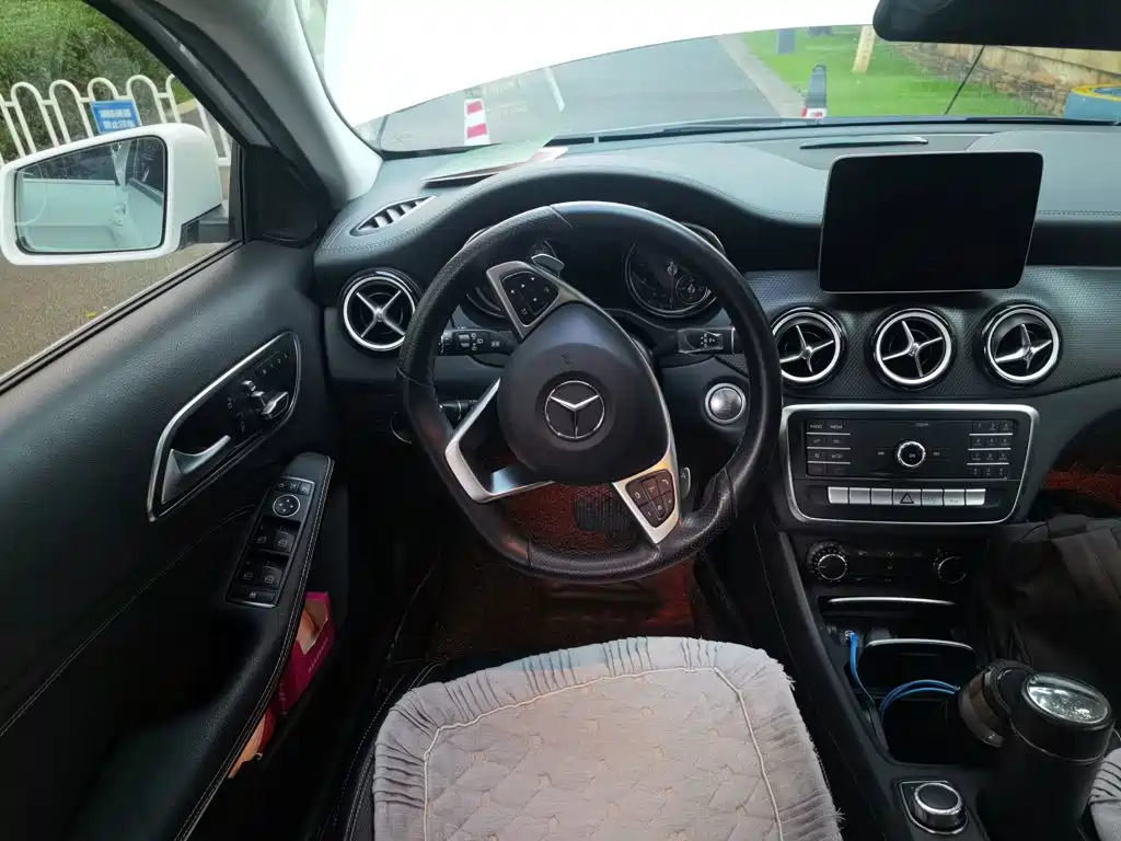 Mercedes-Benz GLA — миниатюра 11