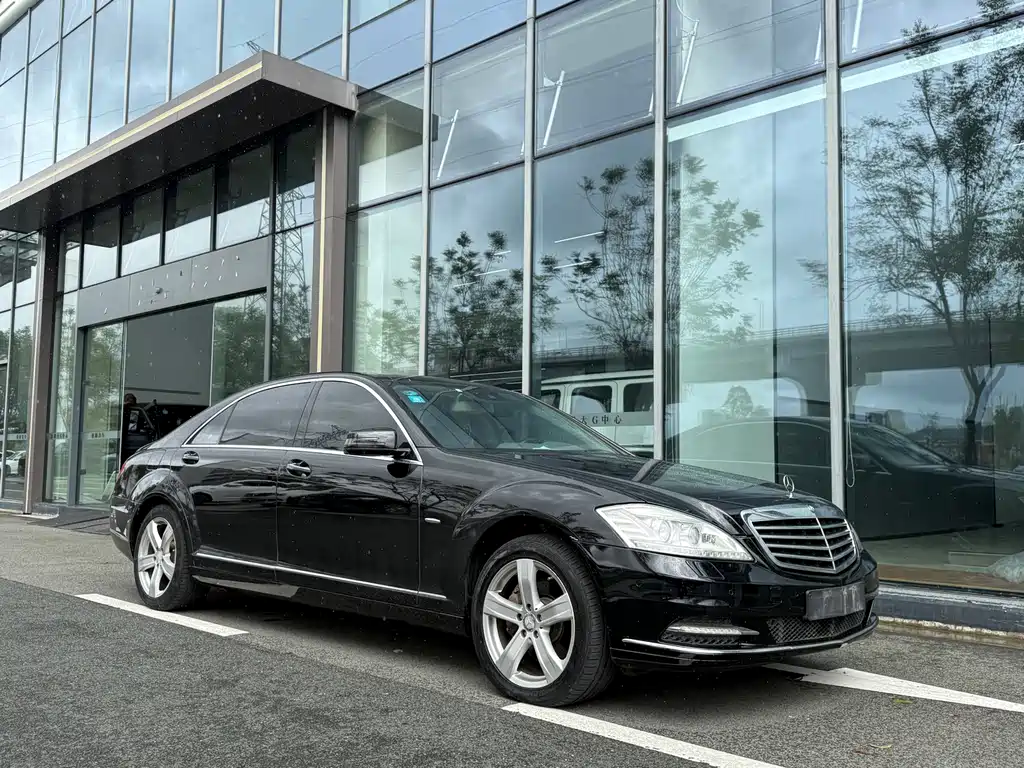 Mercedes-Benz S-Class — миниатюра 3
