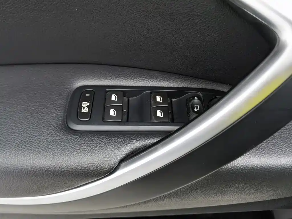 Citroen C5 — миниатюра 9