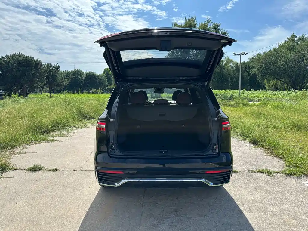 Geely Xingyue L — миниатюра 8